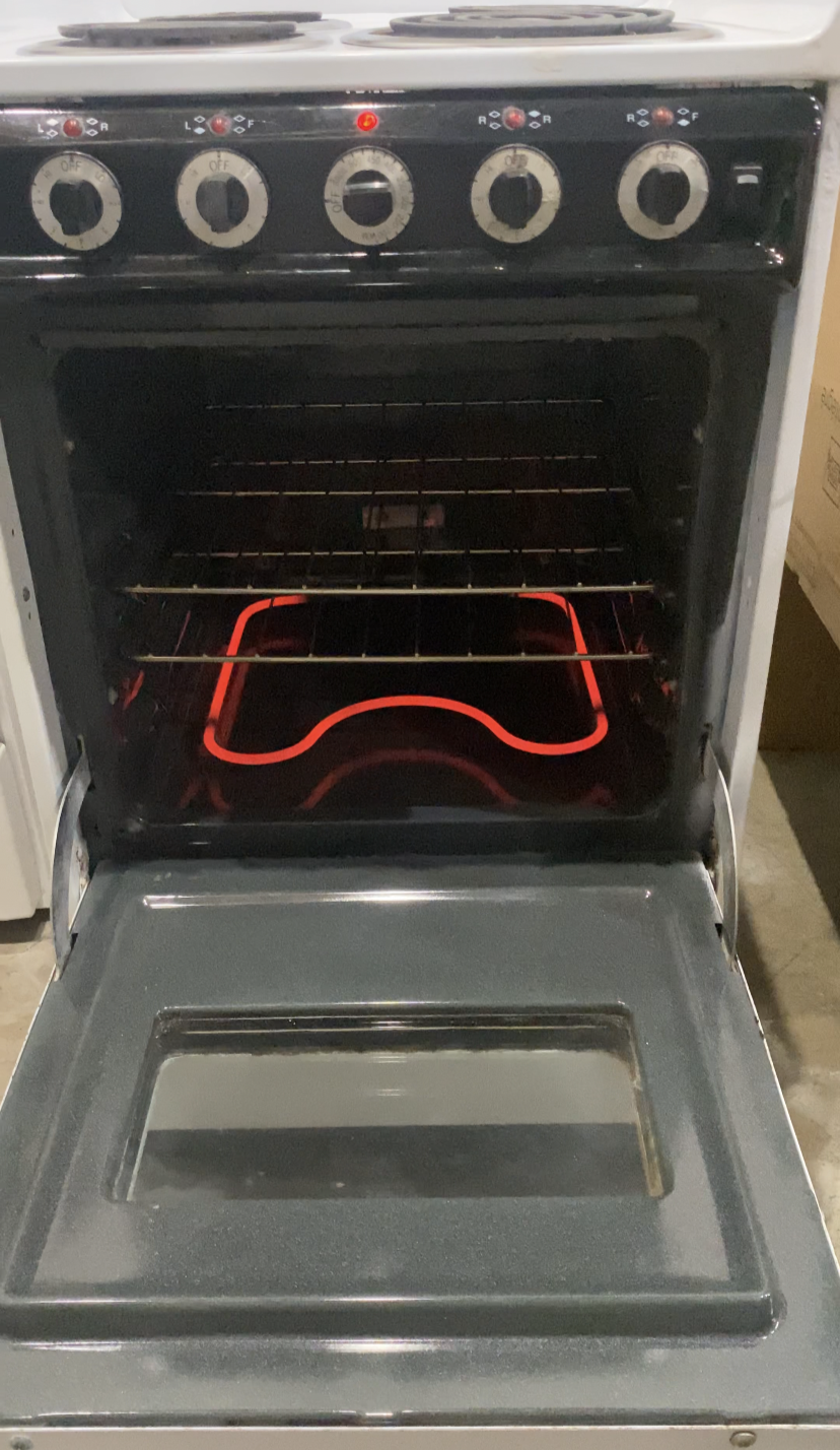 Detailed and Refurbished 20 Inch Electric Stove/Range (Processing Included in Price)